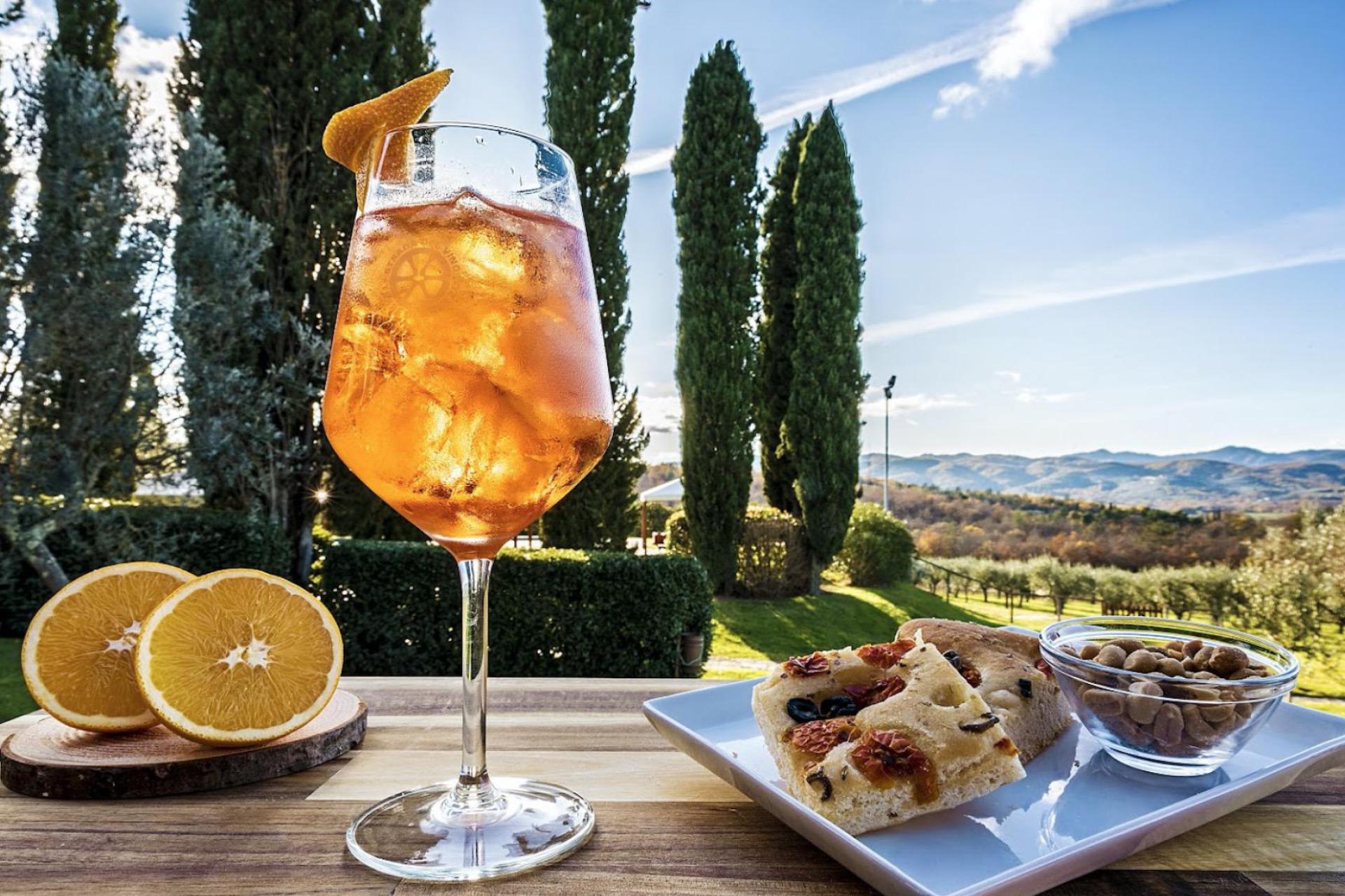 Agriturismo Toscane Agriturismo in Toscane met restaurant en panoramische wijnbar