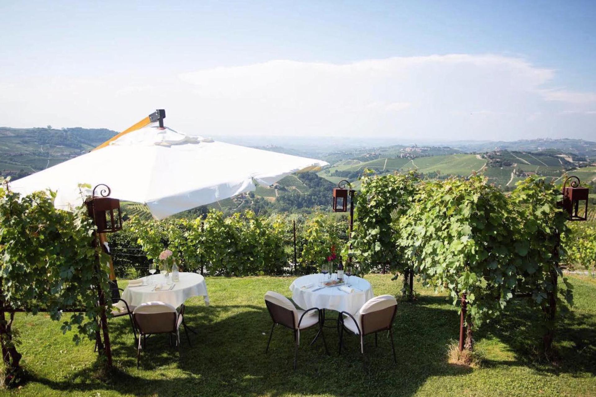 Agriturismo Piemonte Agriturismo Piemonte met goede wijn en restaurant