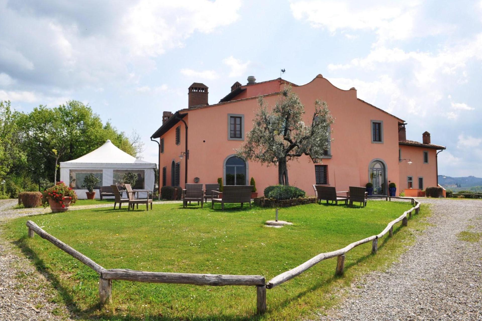Agriturismo Toscane Agriturismo tussen de wijngaarden in het Chiantigebied