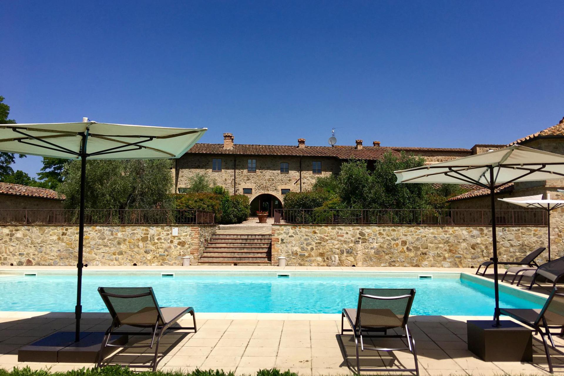 Accommodatie met zwembad in Toscane voor groepen