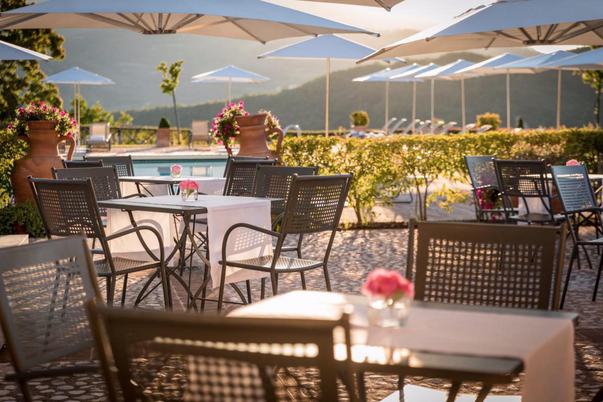 Kleinschalig vakantiepark met 2 zwembaden en restaurant