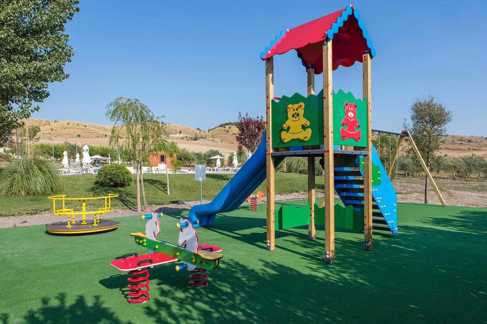 Familievriendelijke agriturismo op Sicilië met groot zwembad