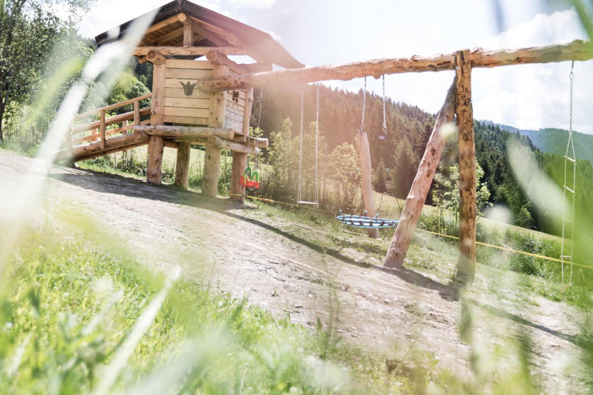 Boerderij met dieren in de bergen van Trentino