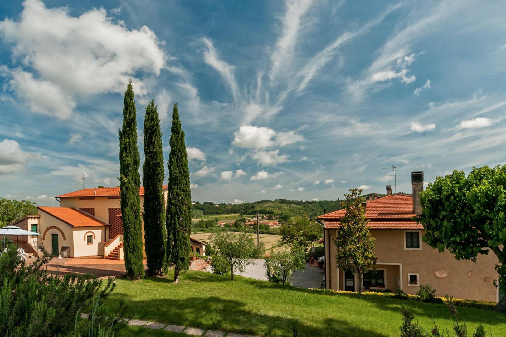 Agriturismo for families with large pool and paddling pool