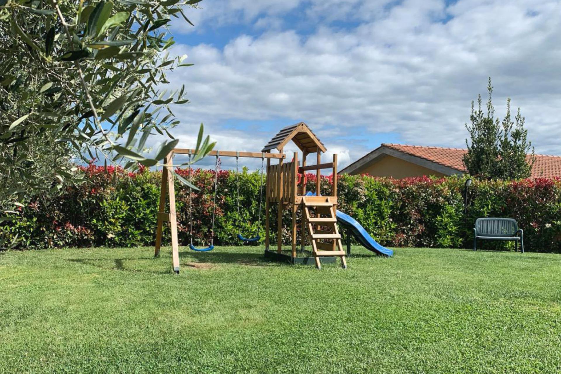 Rustige agriturismo tussen de wijngaarden in Toscane