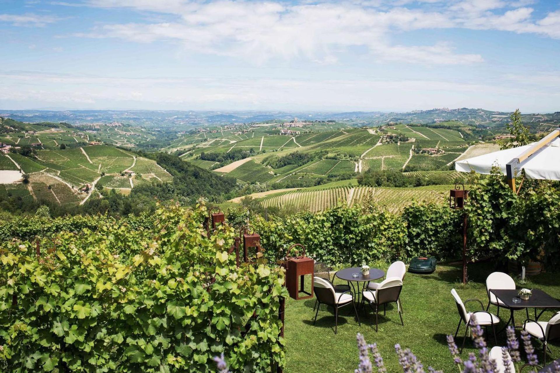 Agriturismo Piemonte met goede wijn en restaurant