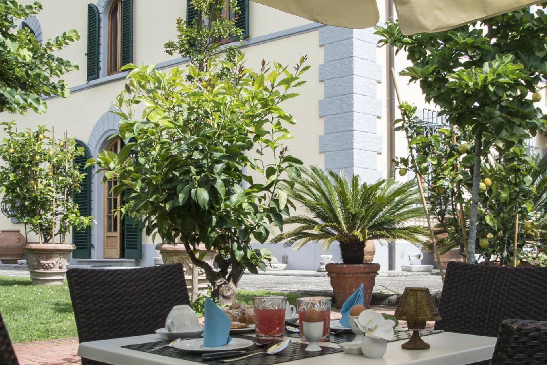 Elegant gerestaureerde villa tussen Florence en Lucca