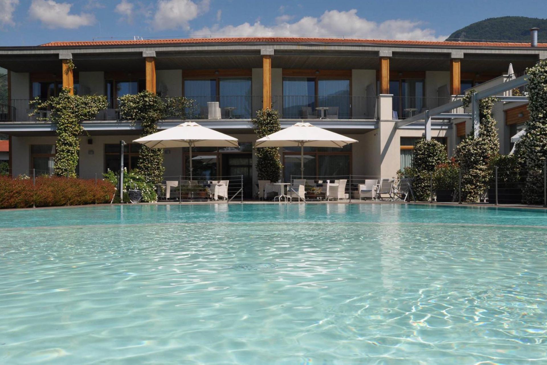 Klein country hotel direct aan het Comomeer