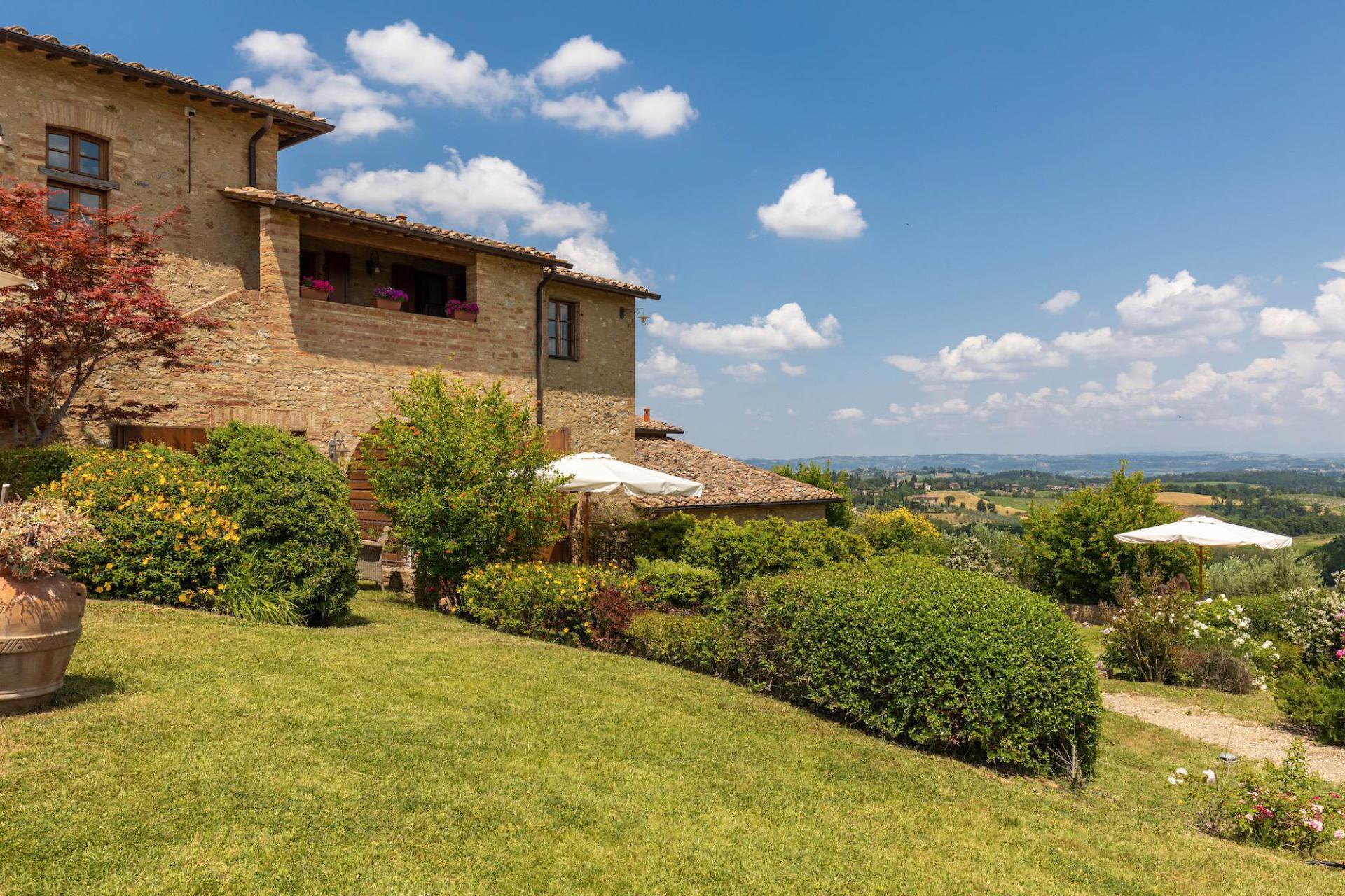 Elegante wijnboerderij op 2 km van San Gimignano
