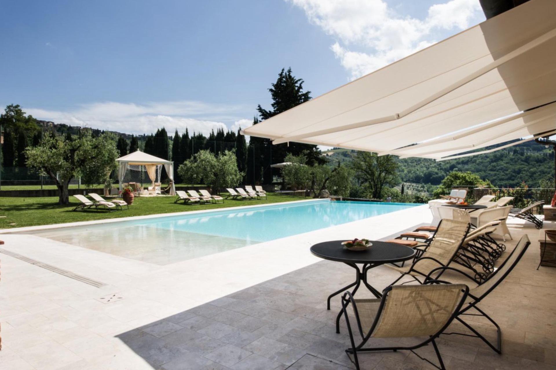 Agriturismo op een wijngaard met veel sportfaciliteiten in Toscane