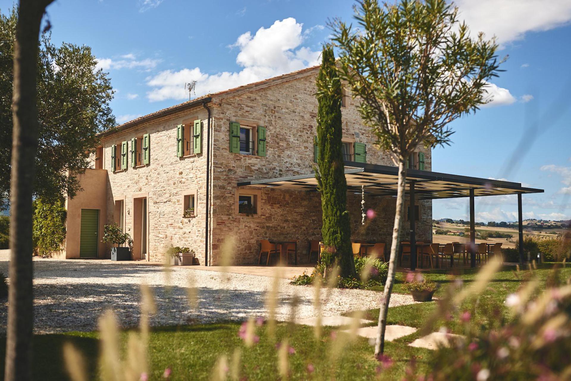 Country house met panoramische ligging in Le Marche