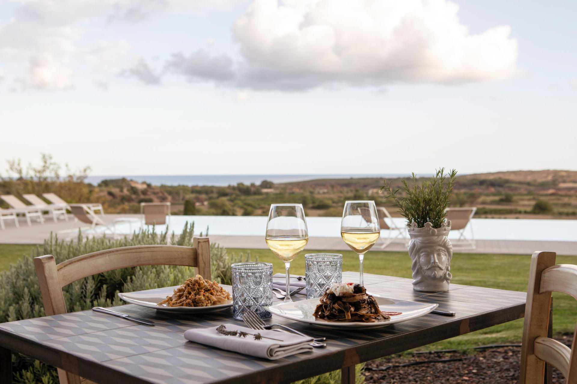 Bio agriturismo Sicilië met mooi zeezicht