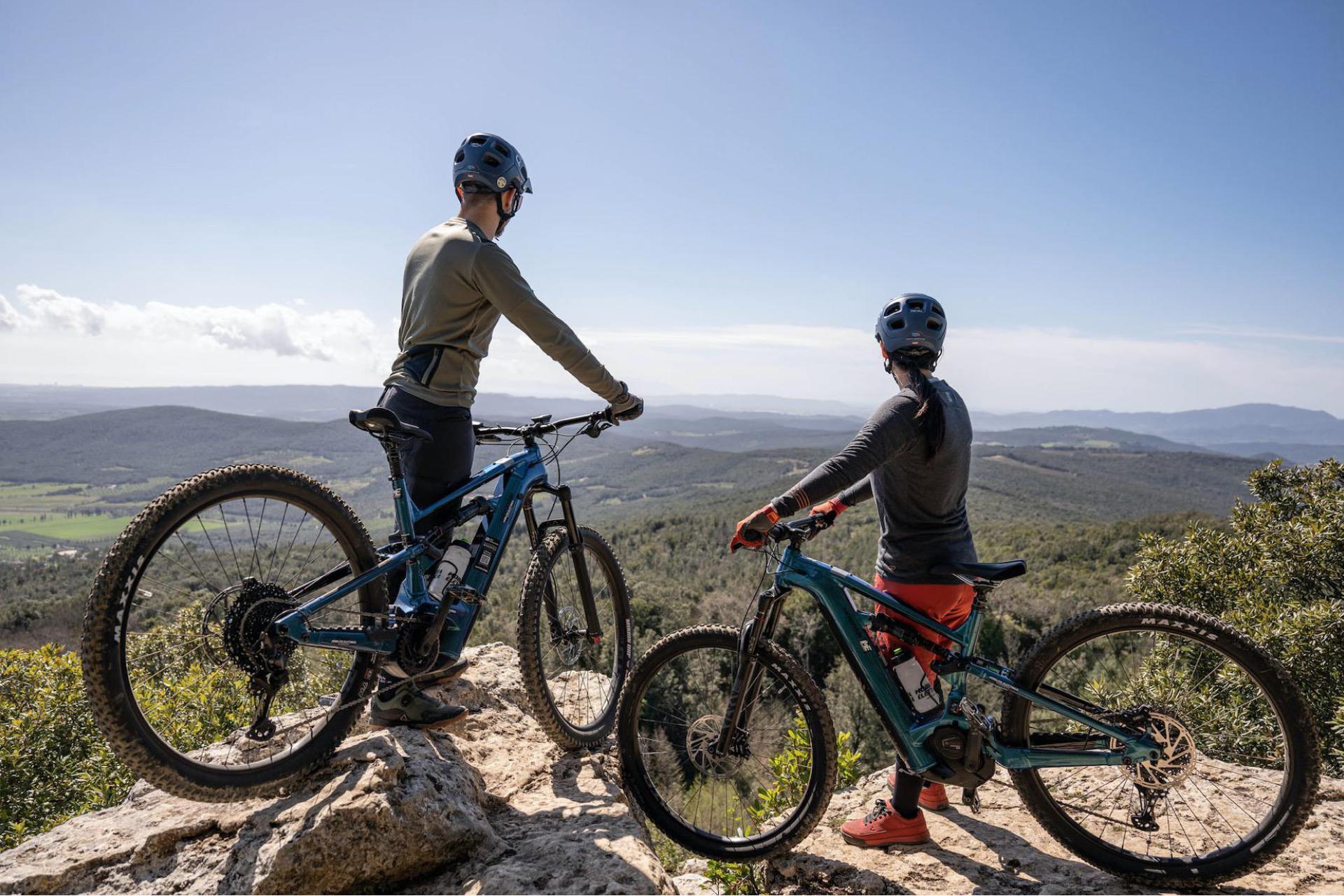 Agriturismo Toscane met restaurant, bike park en 5 zwembaden