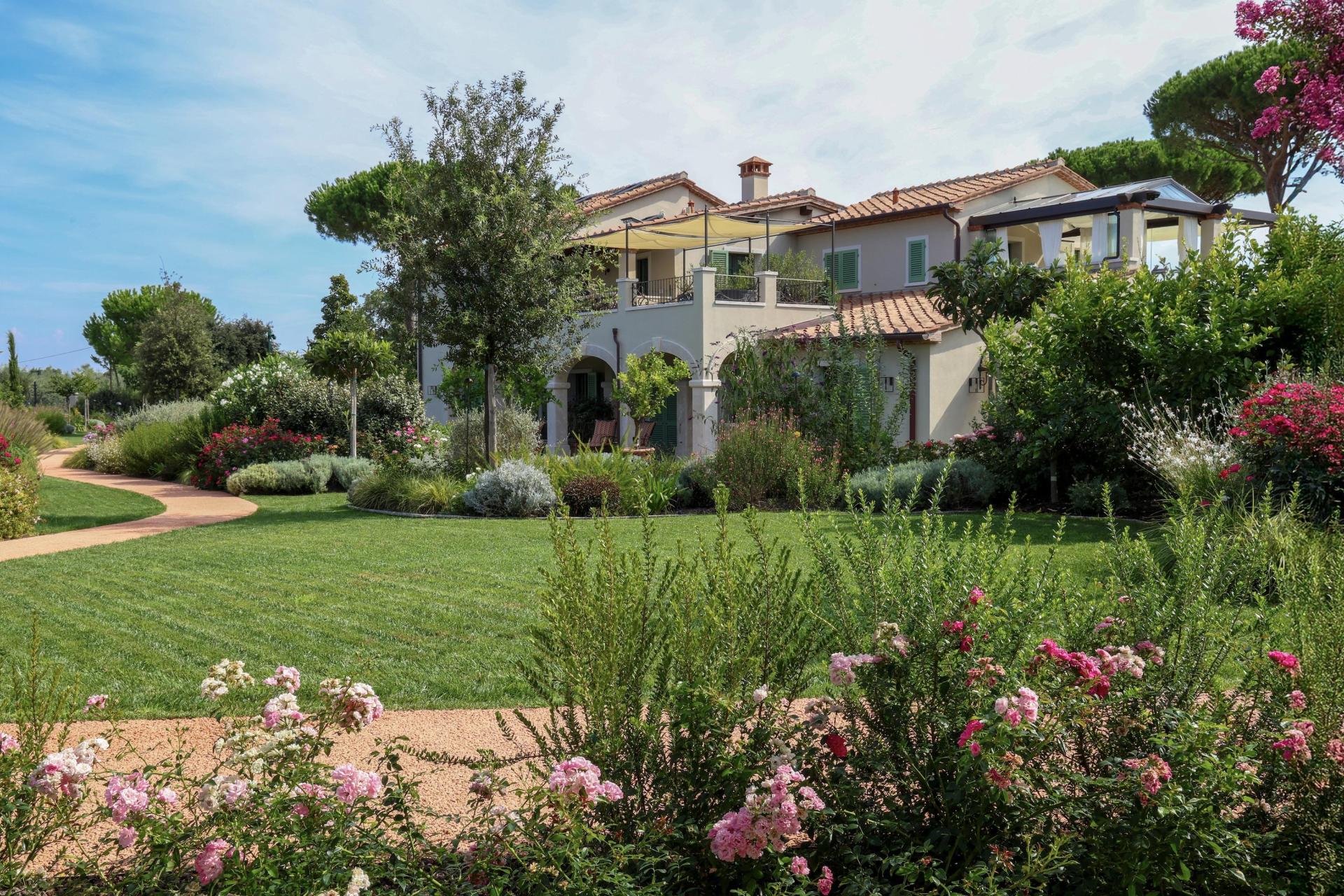 Kleinschalig boutique resort vlakbij zee en Bolgheri