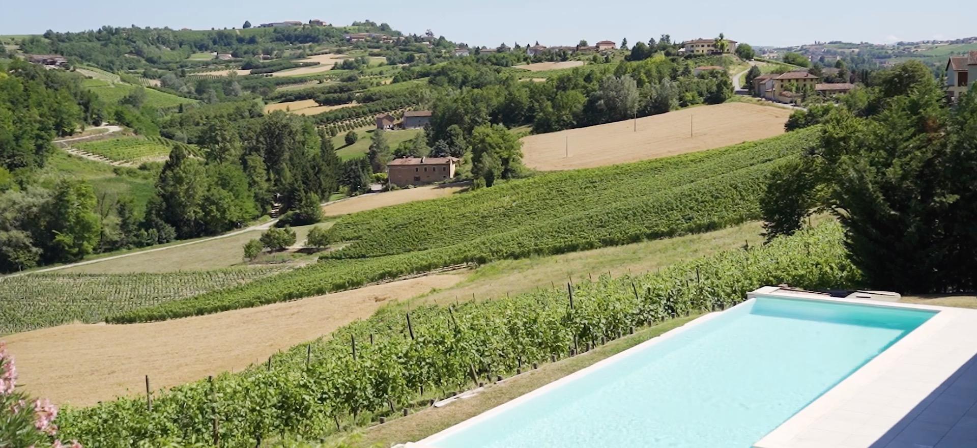 Agriturismo Piemonte Agriturismo en wijnboerderij in de heuvels van Piemonte