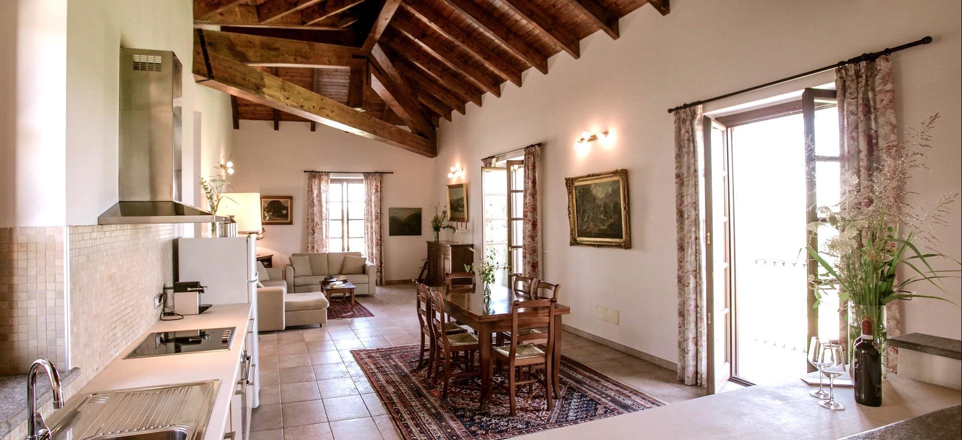 Agriturismo Piemonte Agriturismo en wijnboerderij in de heuvels van Piemonte