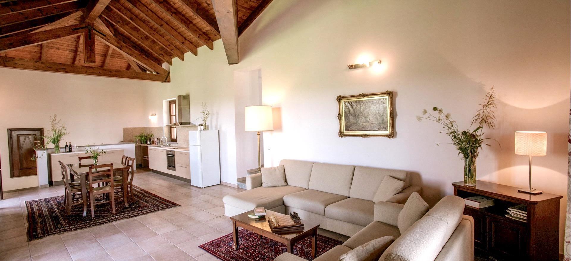 Agriturismo Piemonte Agriturismo en wijnboerderij in de heuvels van Piemonte