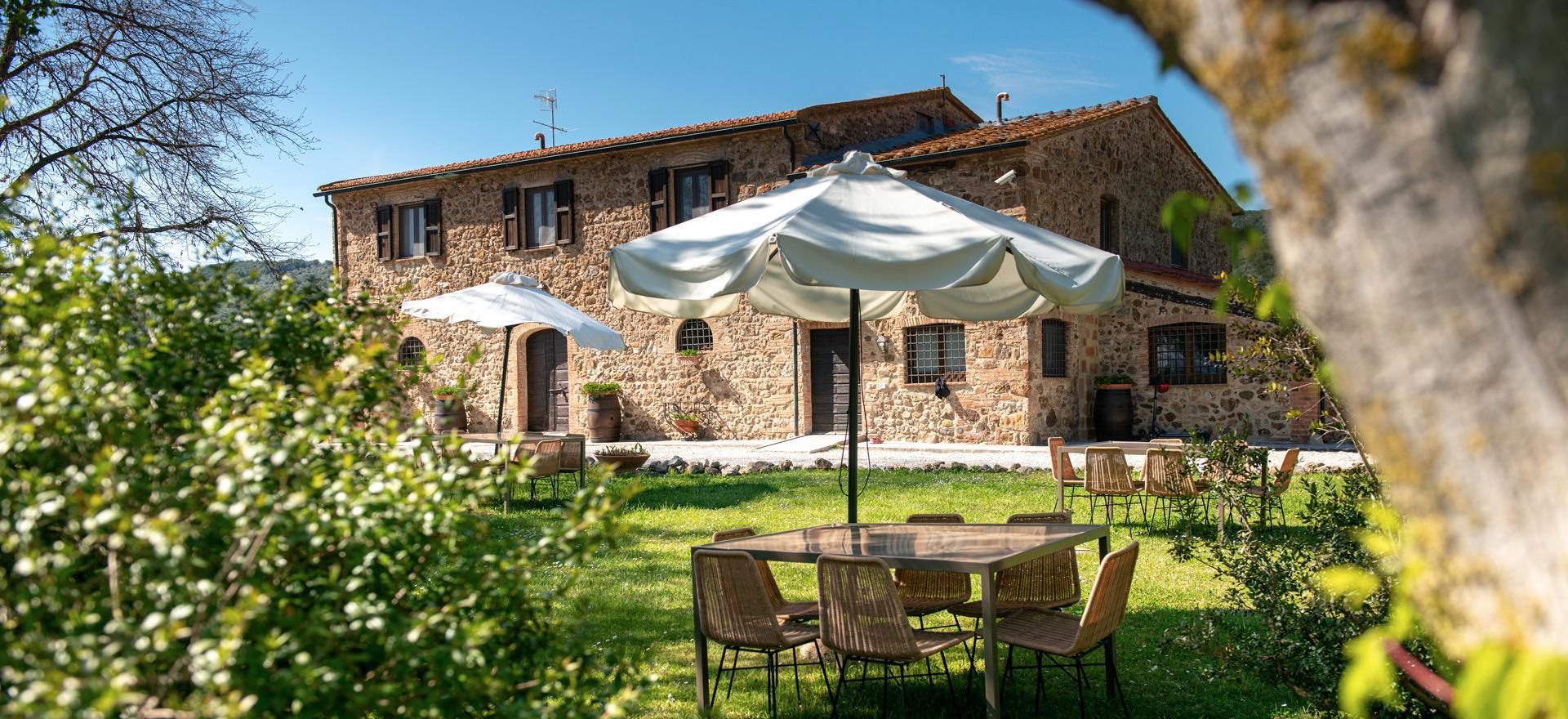 Agriturismo Toscane Agriturismo in Toscane met 5 zwembaden en 20 minuten van zee