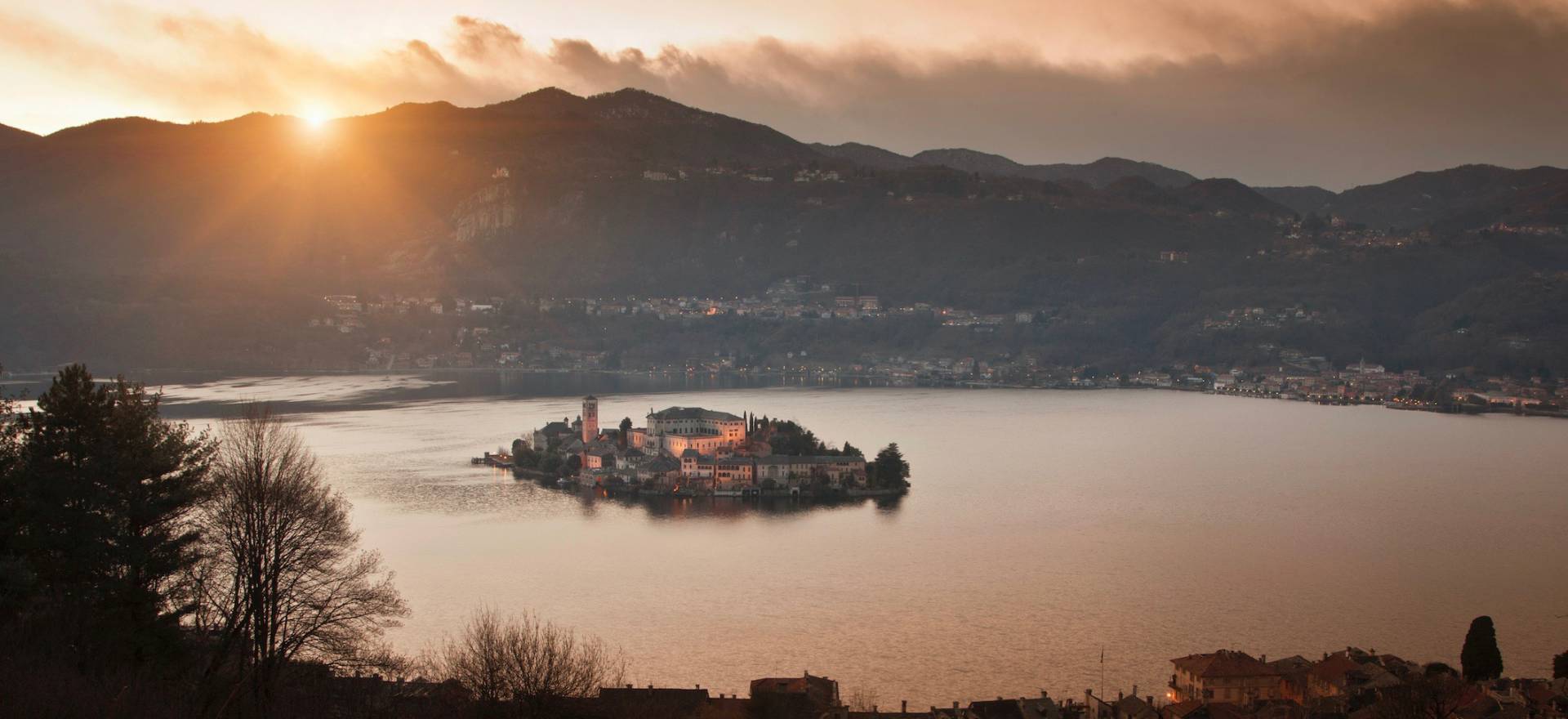 Agriturismo Comomeer en Gardameer Agriturismo Lago Maggiore met bijzonder mooi uitzicht