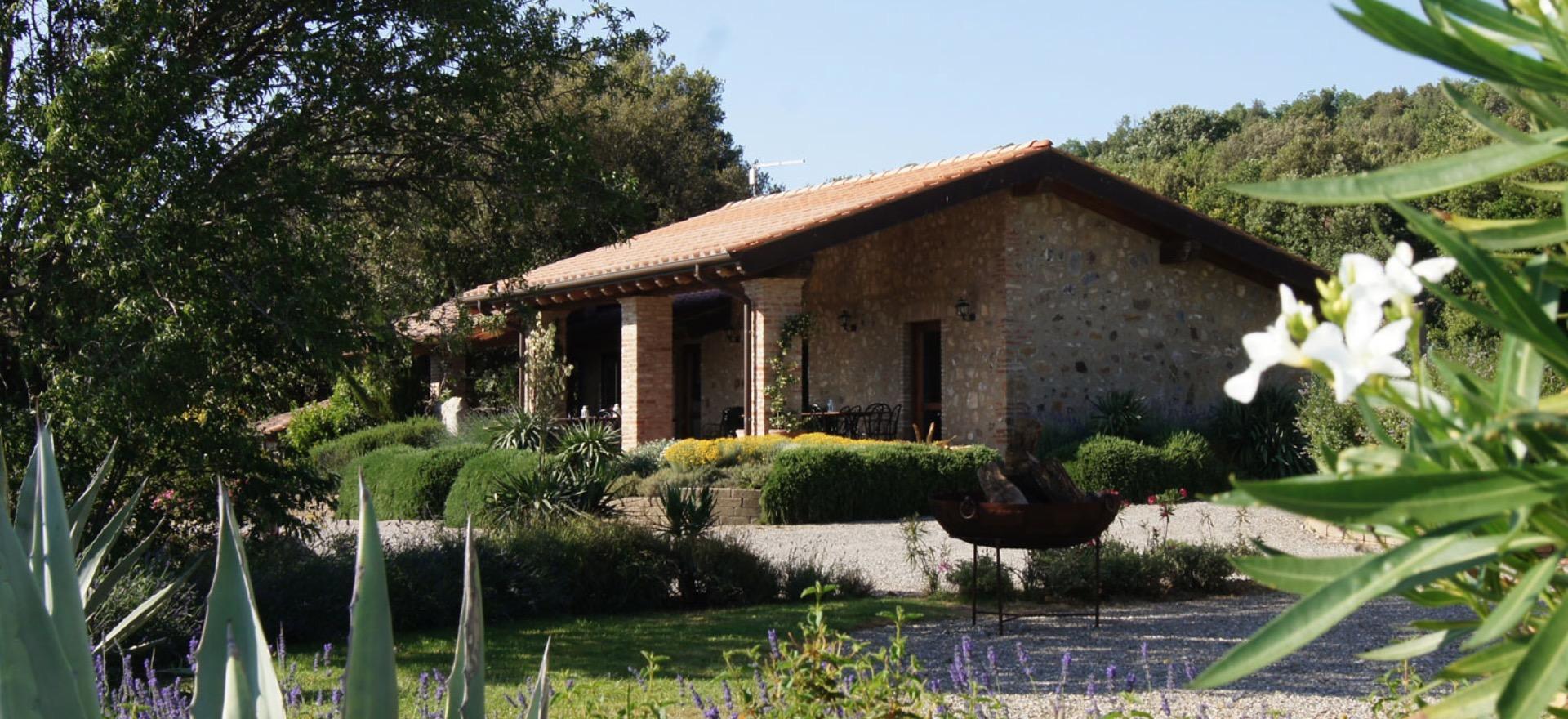 Agriturismo Toscane Agriturismo zuidelijk van Siena tussen de wijngaarden