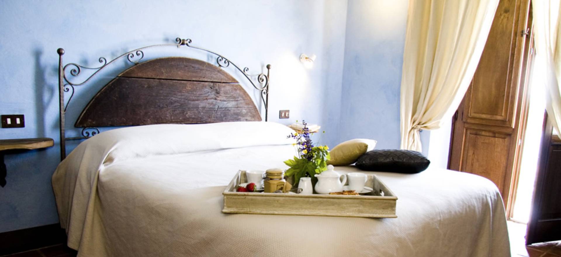 Agriturismo Piemonte Agriturismo Piemonte tussen wijgaarden met restaurant