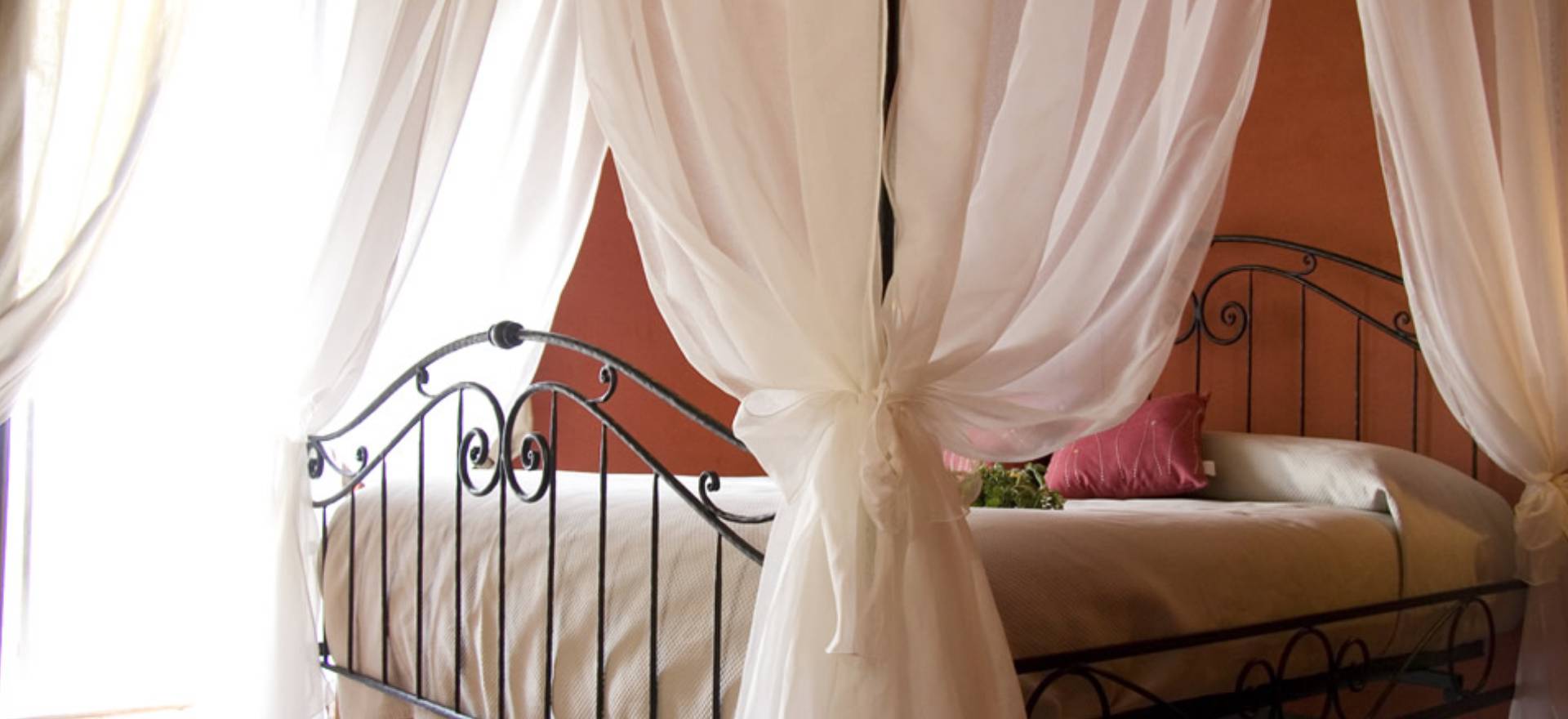 Agriturismo Piemonte Agriturismo Piemonte tussen wijgaarden met restaurant