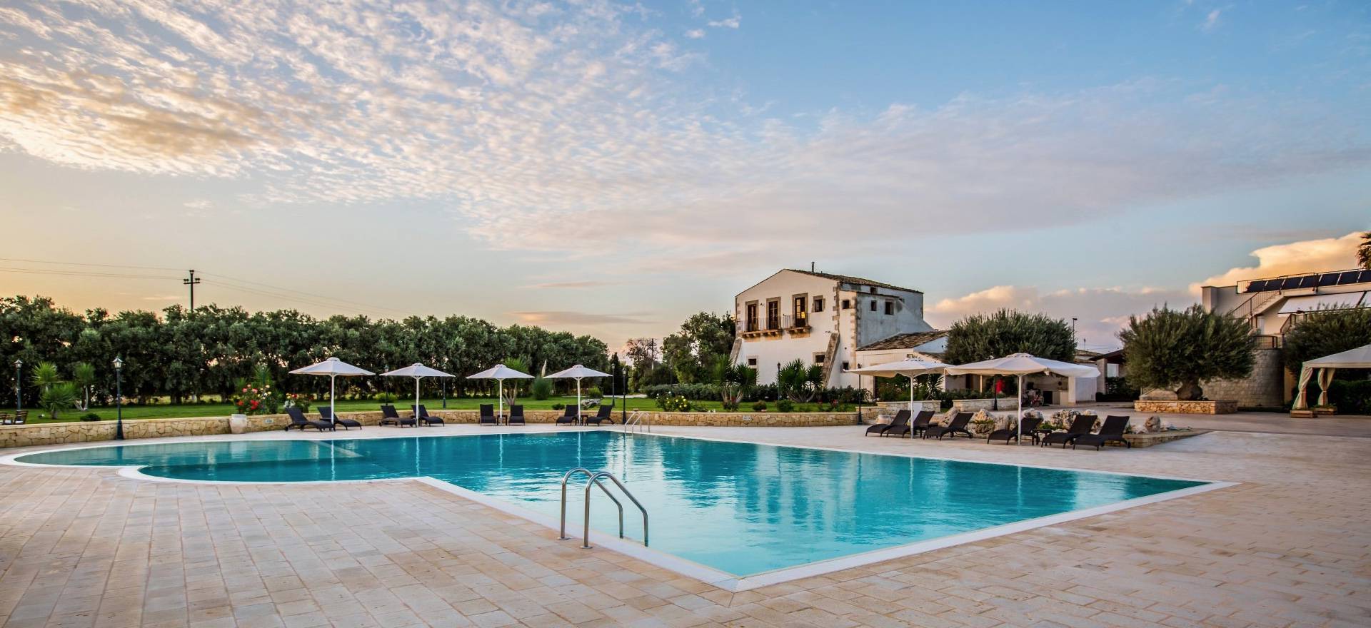 Agriturismo Sicilie Agriturismo vlakbij strand en met groot zwembad
