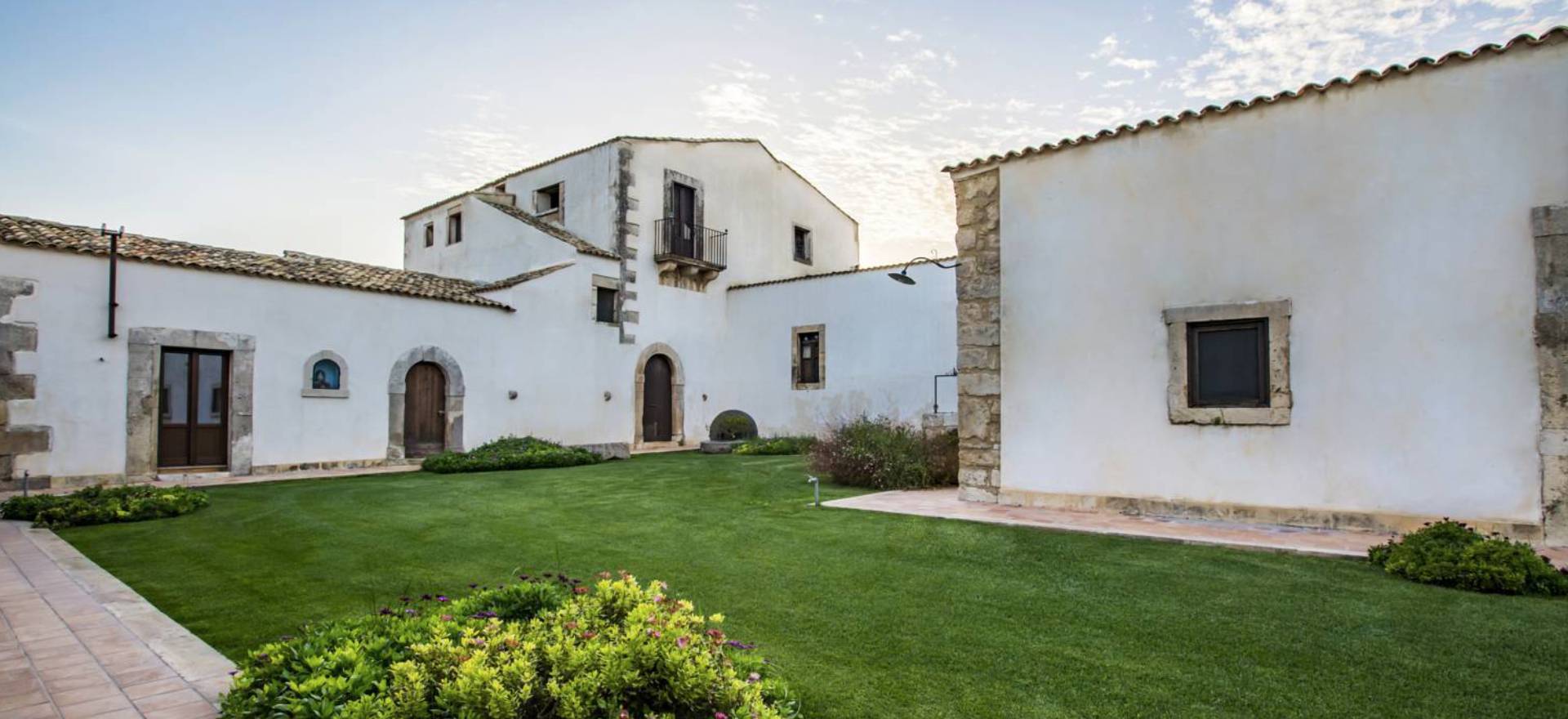 Agriturismo Sicilie Agriturismo vlakbij strand en met groot zwembad