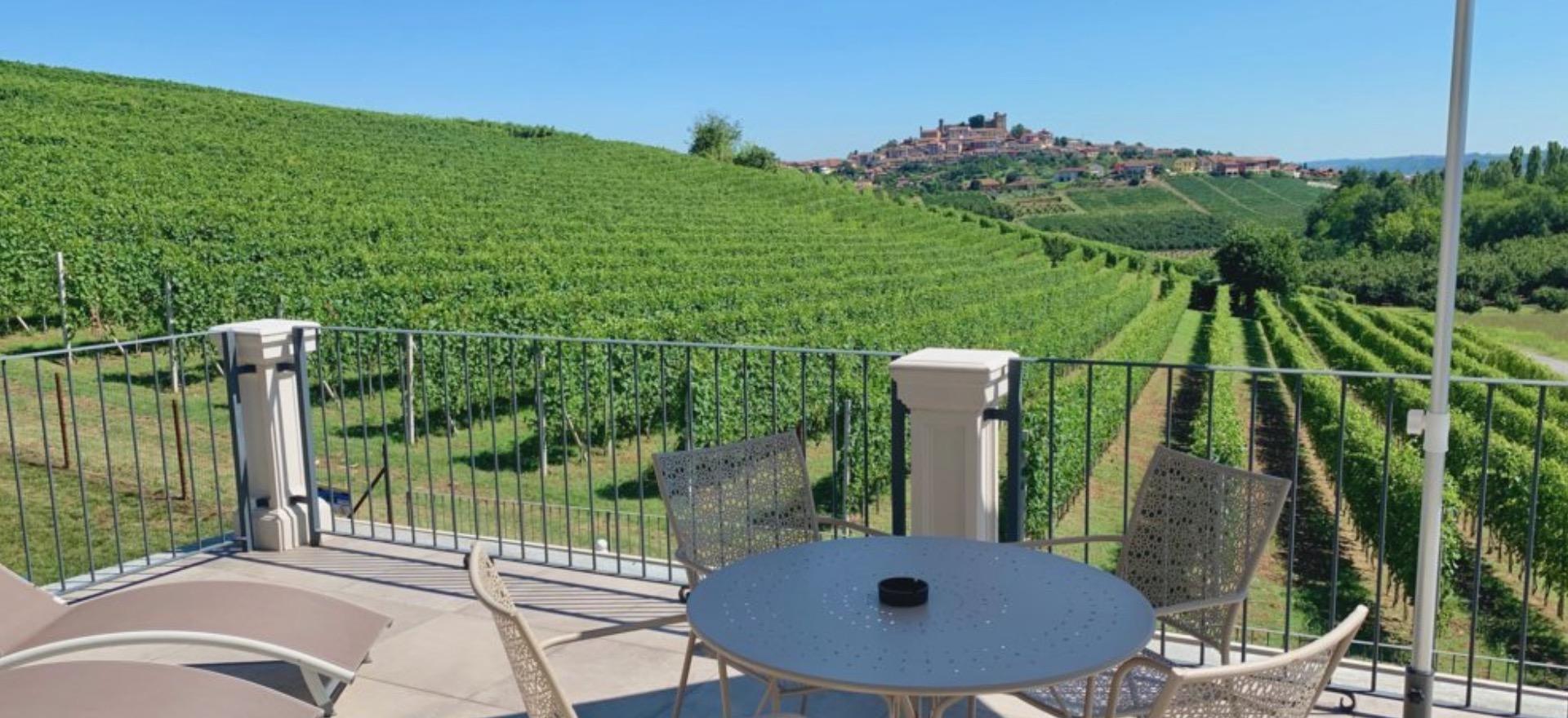 Agriturismo Piemonte Appartementen in Piemonte met zwembad