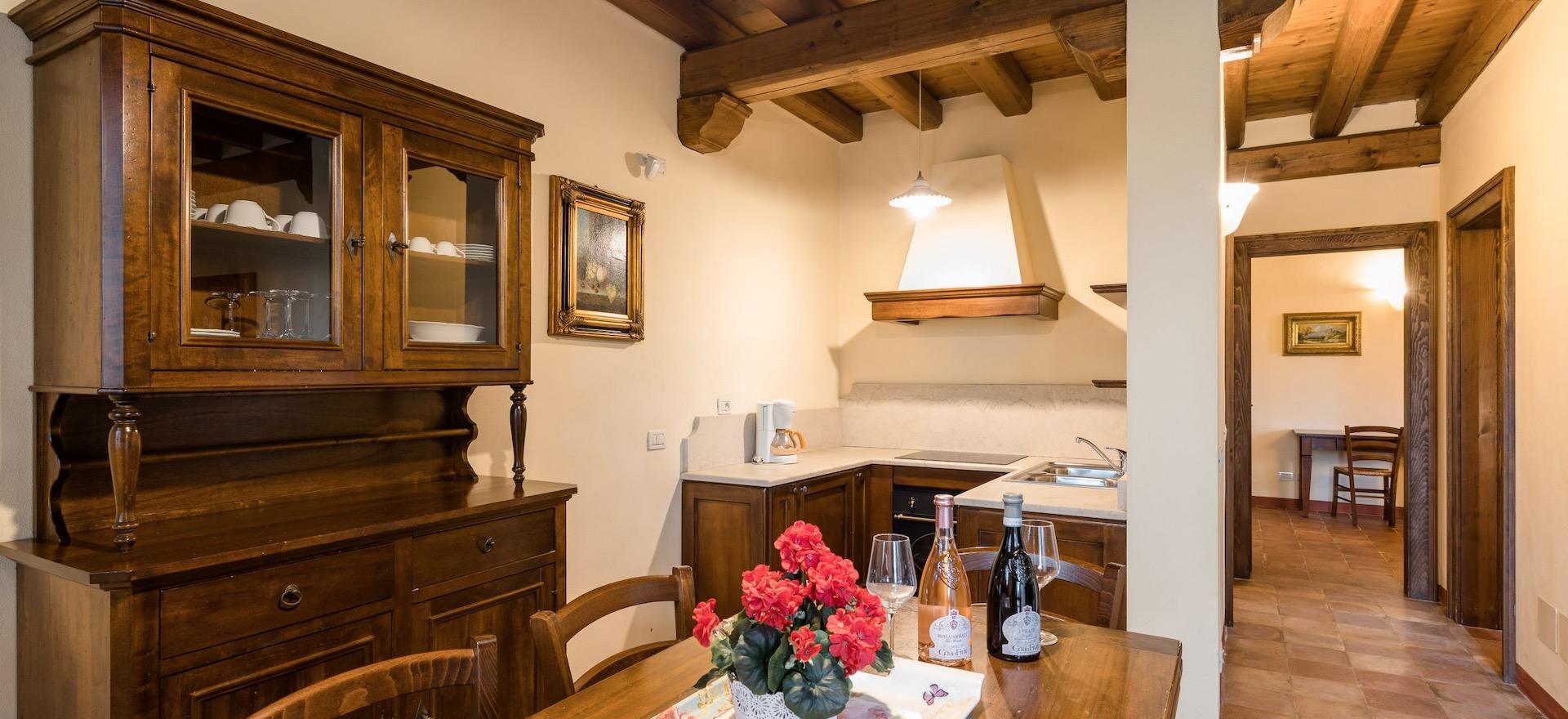 Agriturismo Comomeer en Gardameer Familievriendelijke agriturismo Gardameer – omringd door wijngaarden