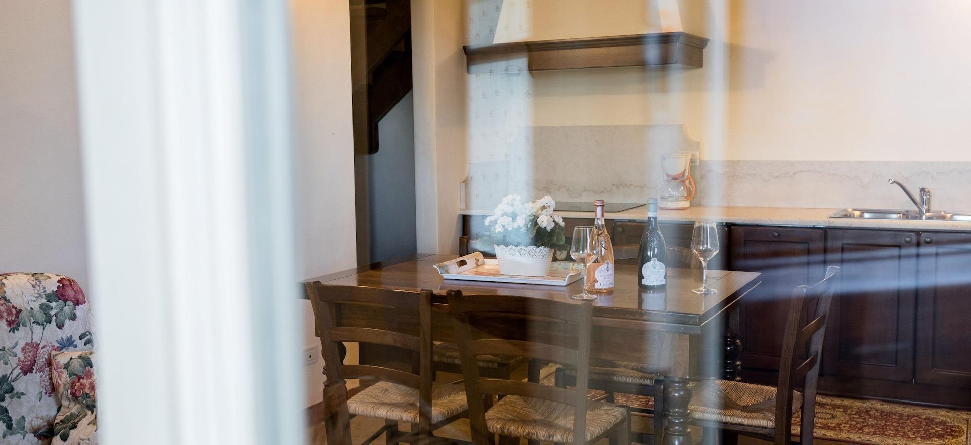 Agriturismo Comomeer en Gardameer Familievriendelijke agriturismo Gardameer – omringd door wijngaarden