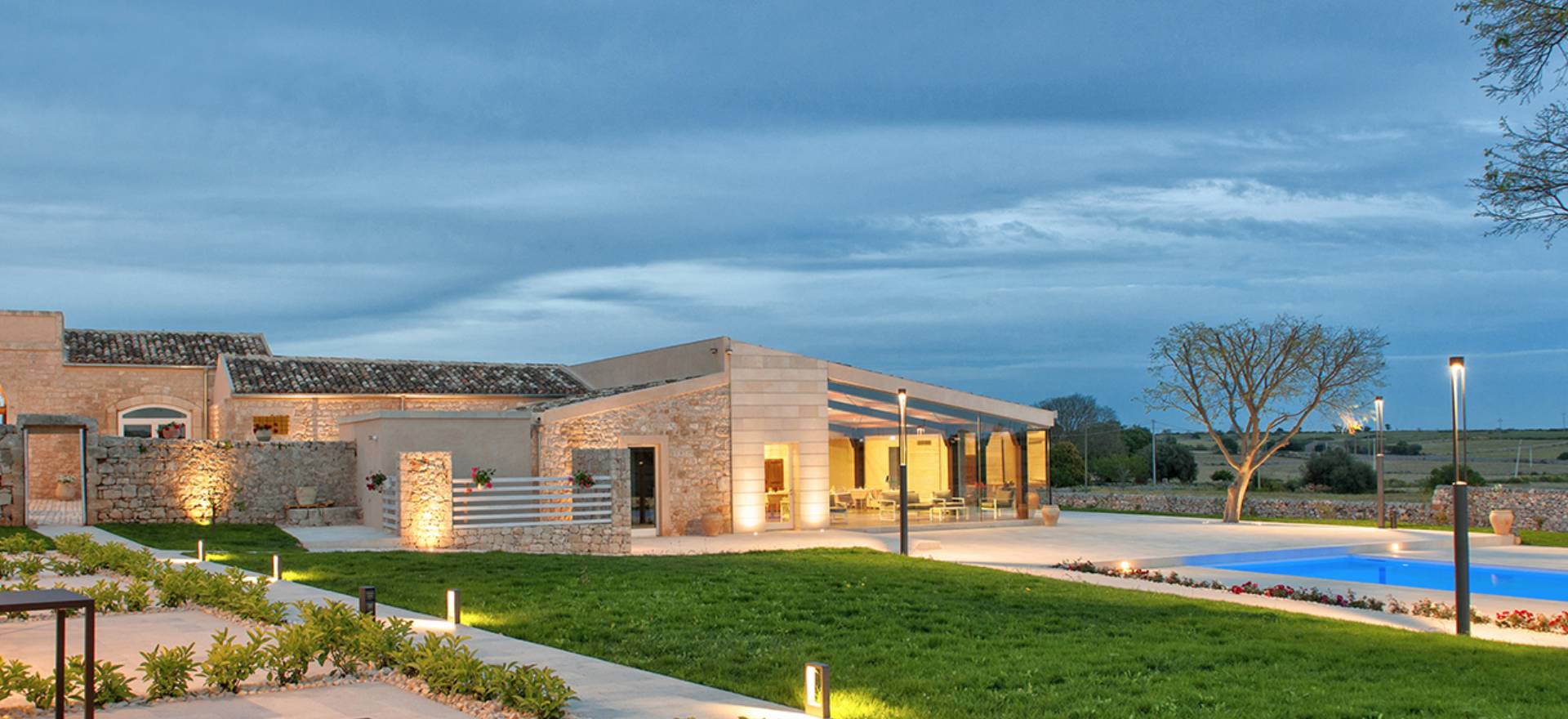 Agriturismo Sicilie Gerenoveerde agriturismo met goede Siciliaanse keuken