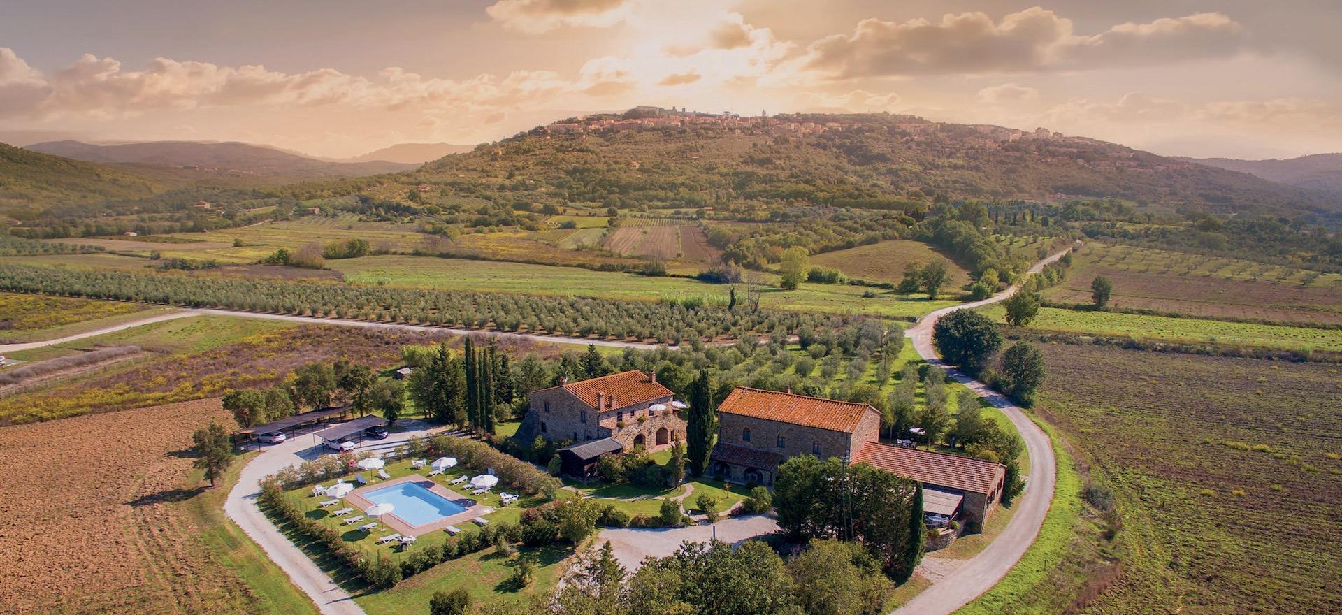 Agriturismo Toscane Gezinsvriendelijke agriturismo Toscane met 5 zwembaden