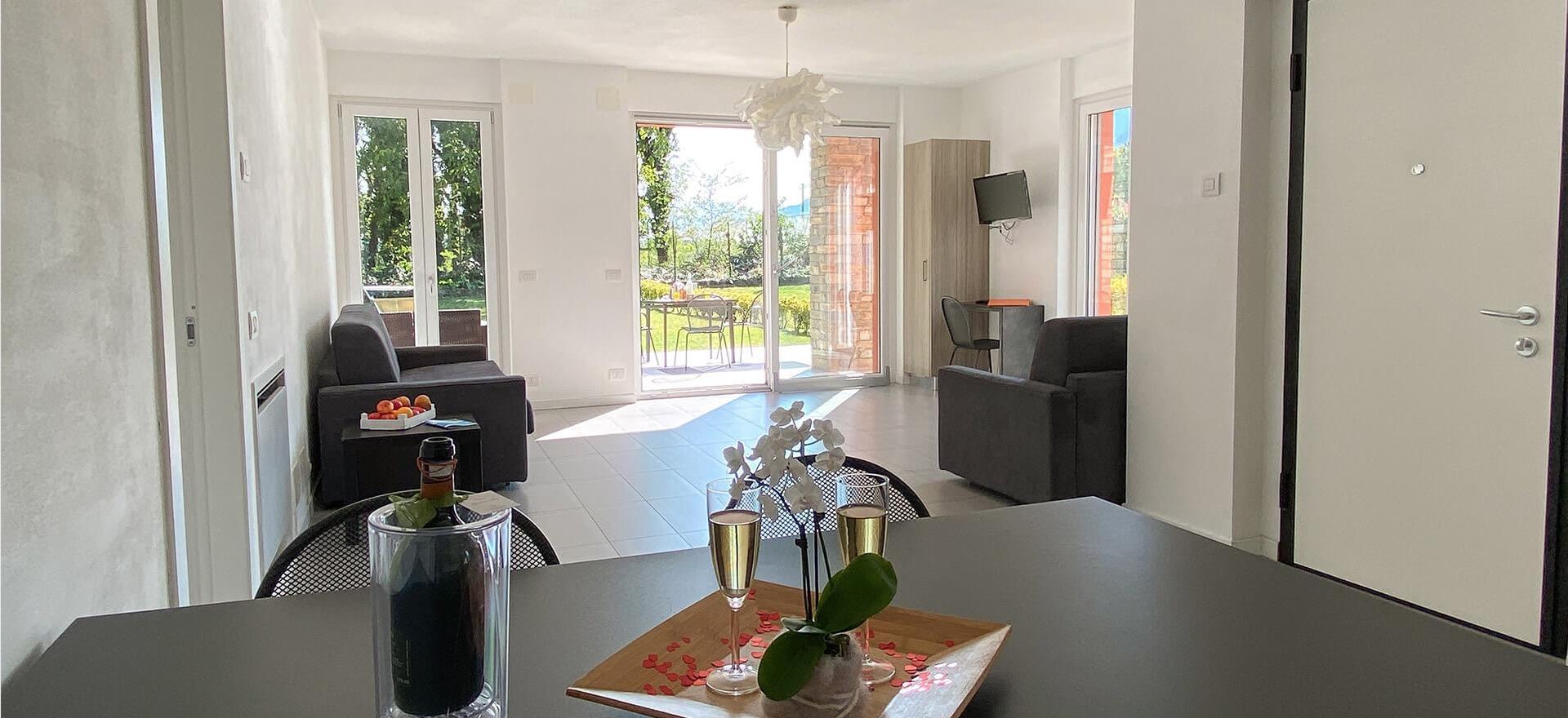 Agriturismo Comomeer en Gardameer Residence Comomeer, mooi zwembad en familievriendelijk